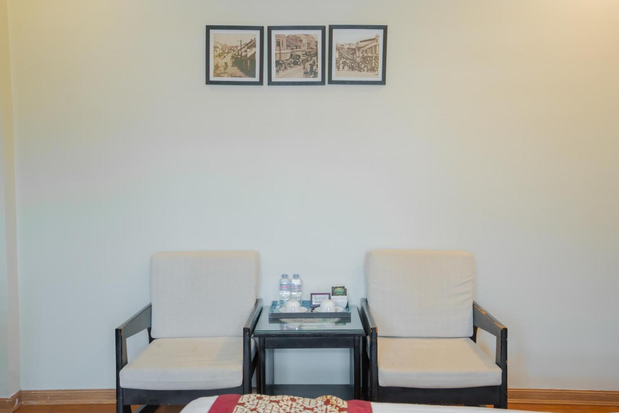 Ha Noi Lake View Hotel & Travel Hanoi Exterior photo