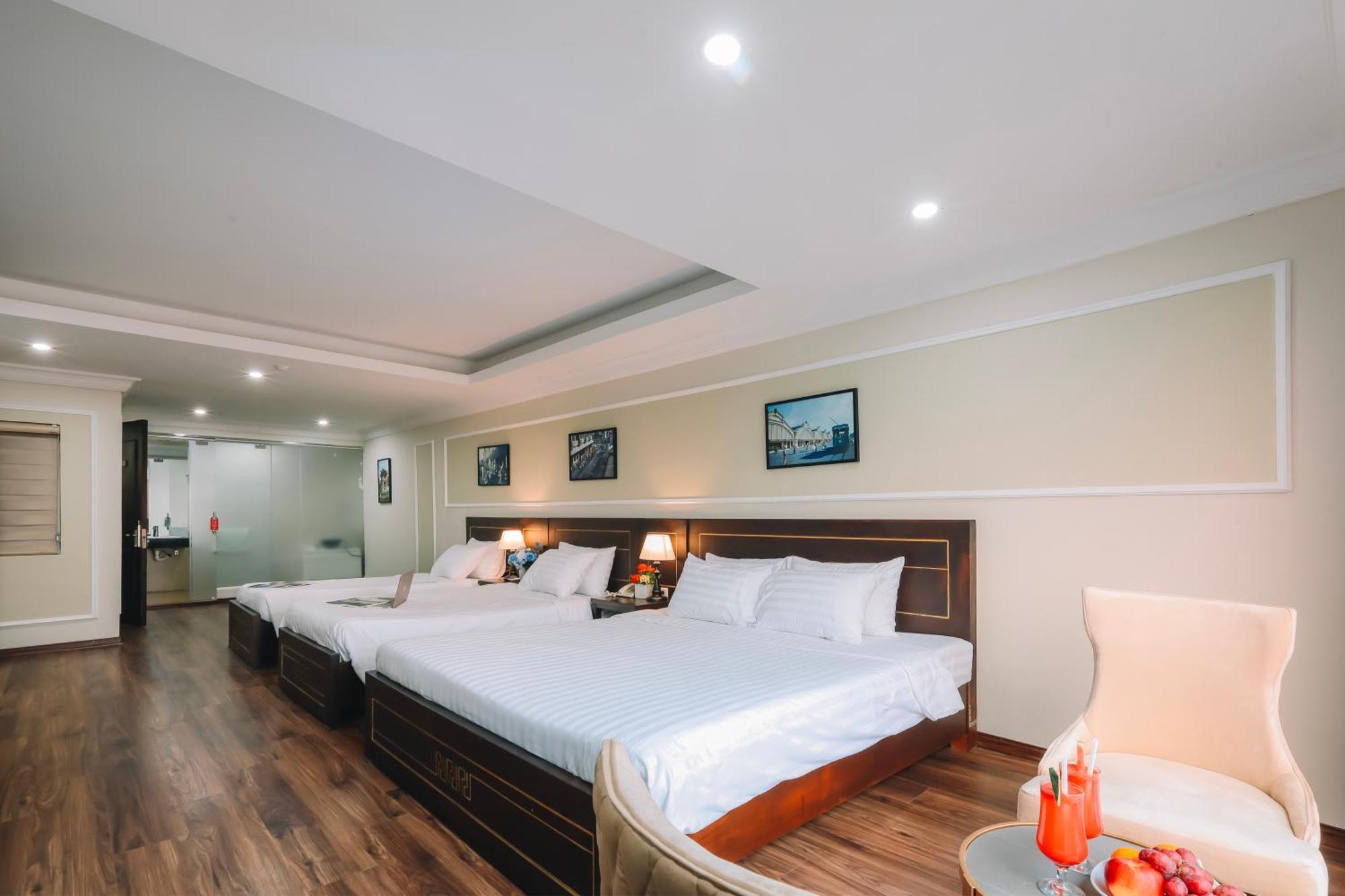 Ha Noi Lake View Hotel & Travel Hanoi Exterior photo