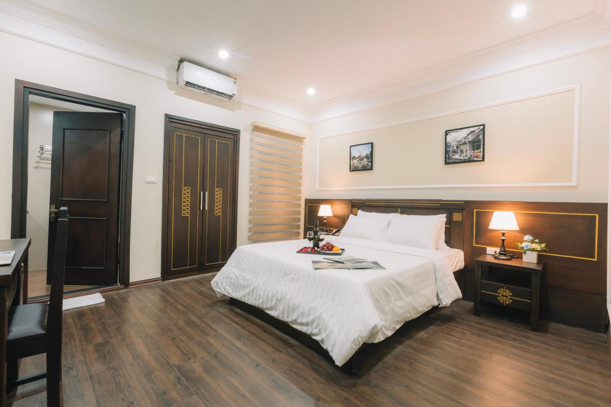 Ha Noi Lake View Hotel & Travel Hanoi Exterior photo